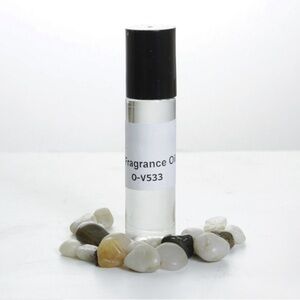 Fragrance Similar to Spicebomb Viktor & Rolf 1/3 Oz (M) {Old Edition) Roll-on